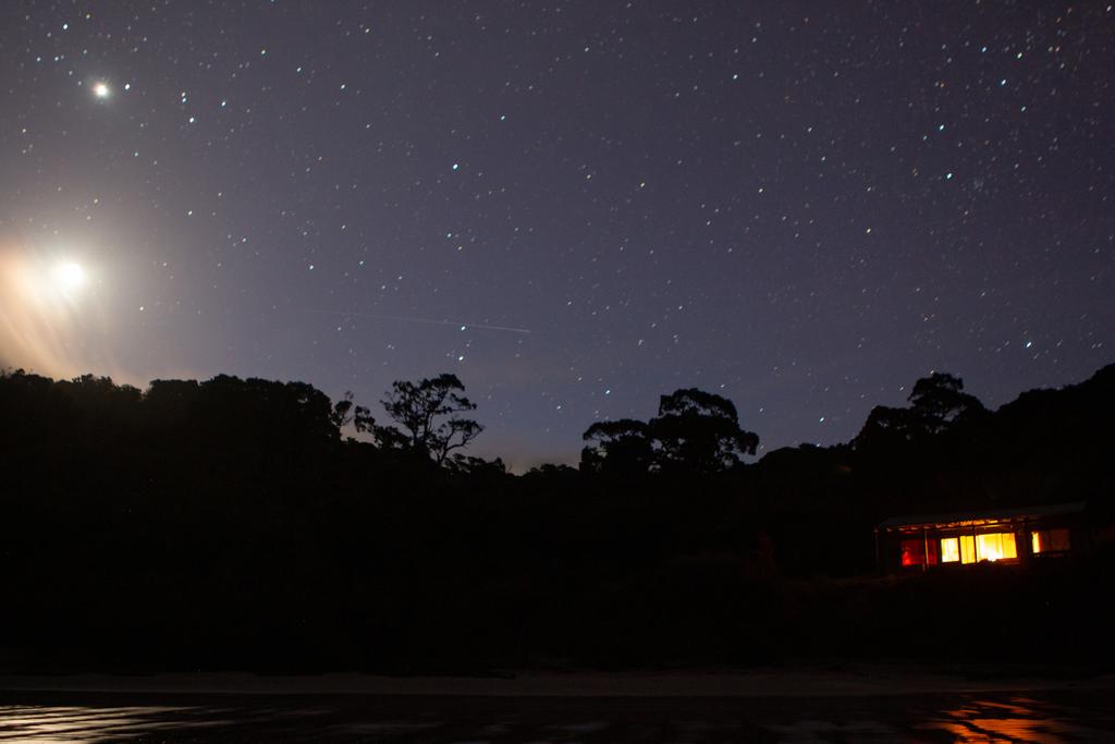 Bungaree Hut at night 😍