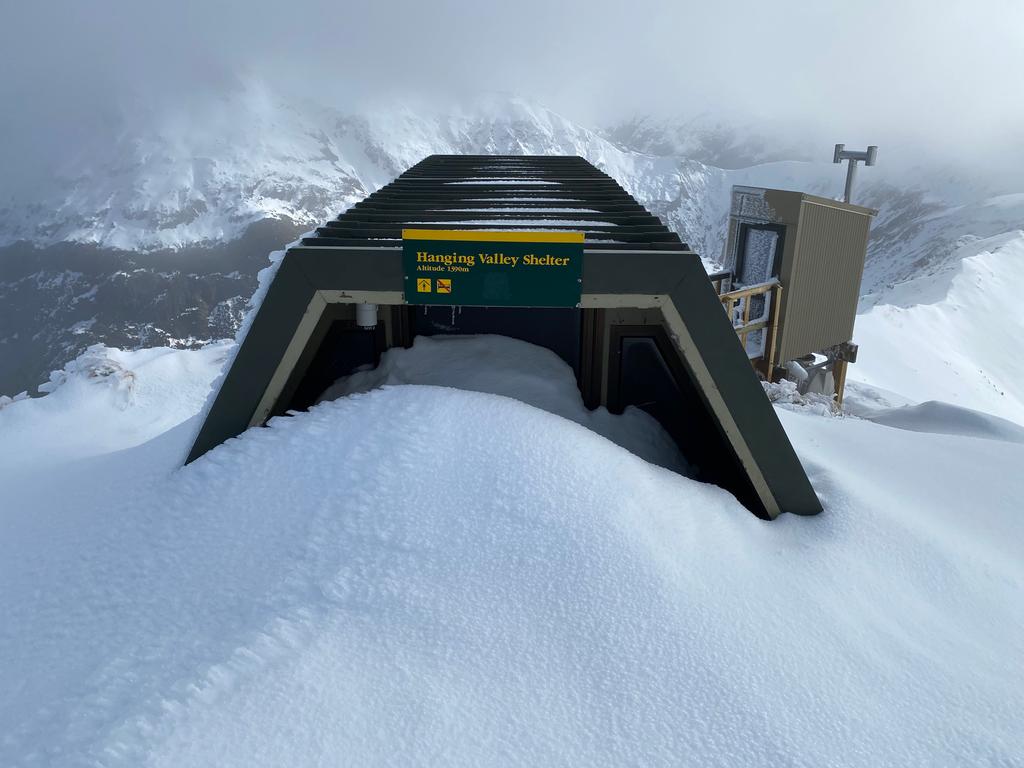 Hanging Valley Shelter - frozen.