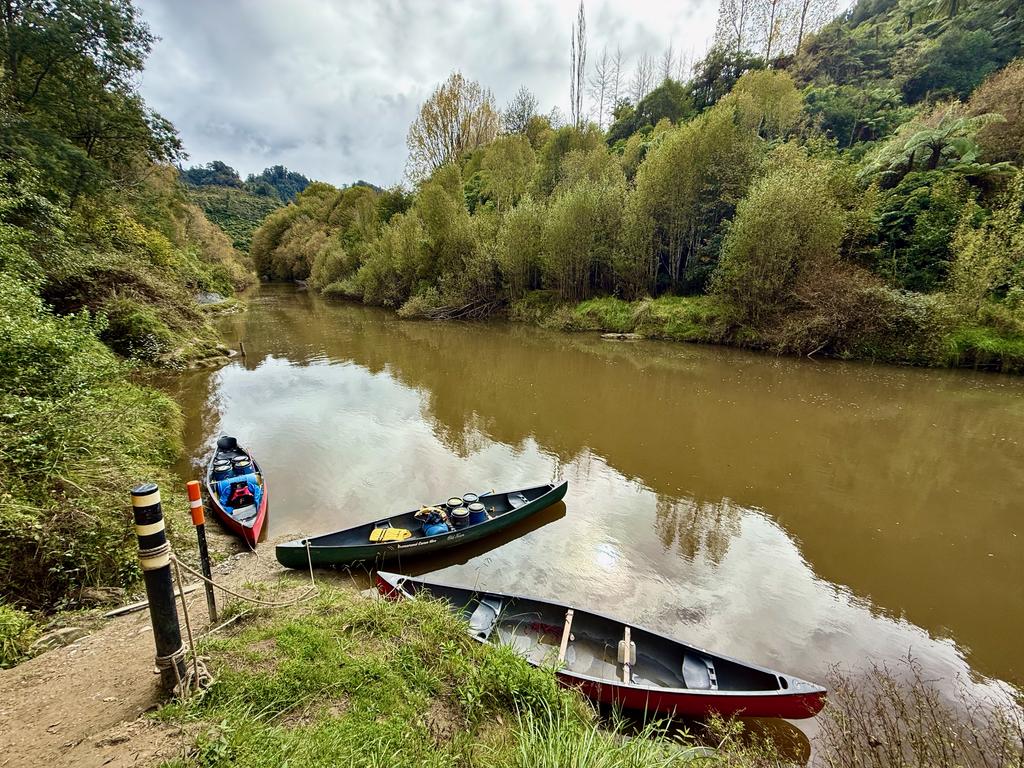 The mooring spot at Whakahoro campsite.