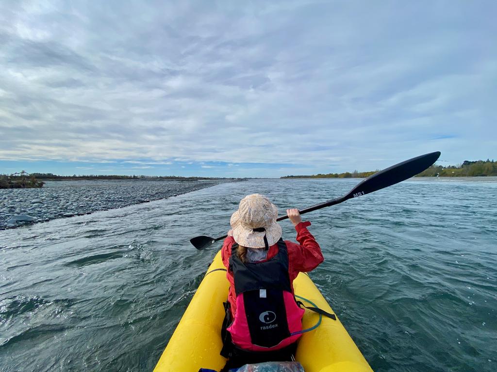 Jen looking stylish in her very sun-smart hat.