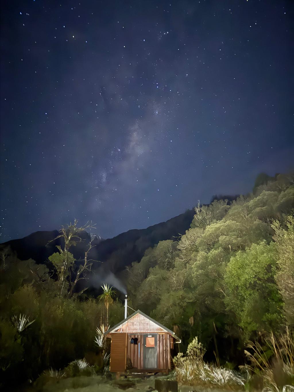 Crawford Junction Hut under the stars.