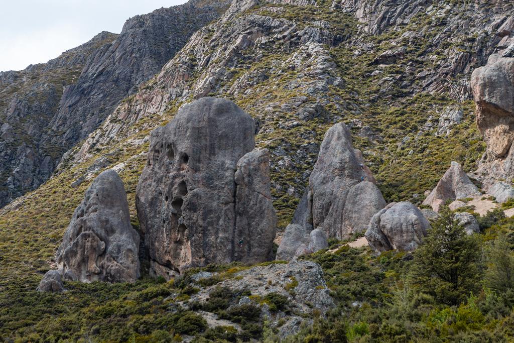 On the right is Finn and Tom doing an easy multipitch, and some other hikers sending a more strenuous route on the left pinnacle.