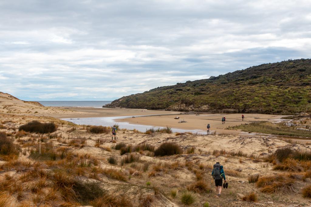 Crossing East Ruggedy Beach.