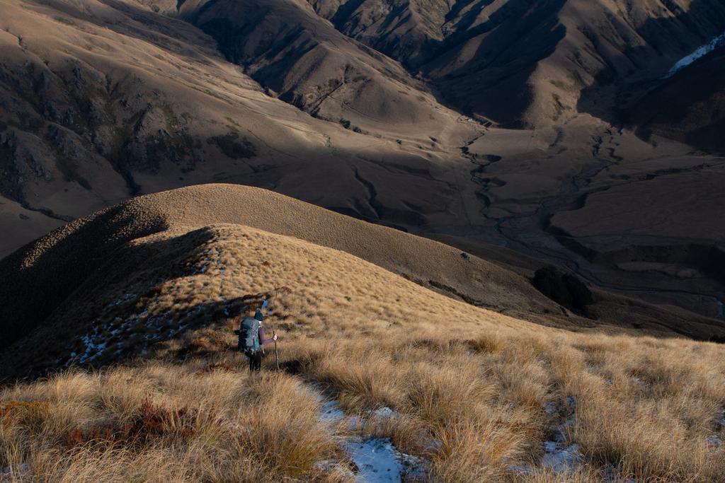 Roses Hut visible on the far side of the valley - still a lot of descent to go!