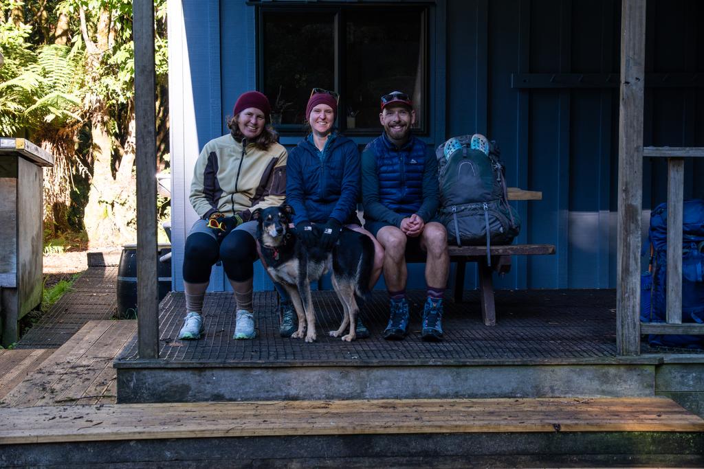 5 May, 2026 at 10:01am
A quick snap before we headed back to the car.
📷 Kind Stranger
FUJIFILM X-S20
18-300mm F/3.5-6.3 DiIII-A VC VXD B061X
640
<span>%!s(float64=4.5) ISO<s/span> <span>f/39</span> <span>%!d(string=1/200)mm</span> <span>%!s(MISSING)s</span>