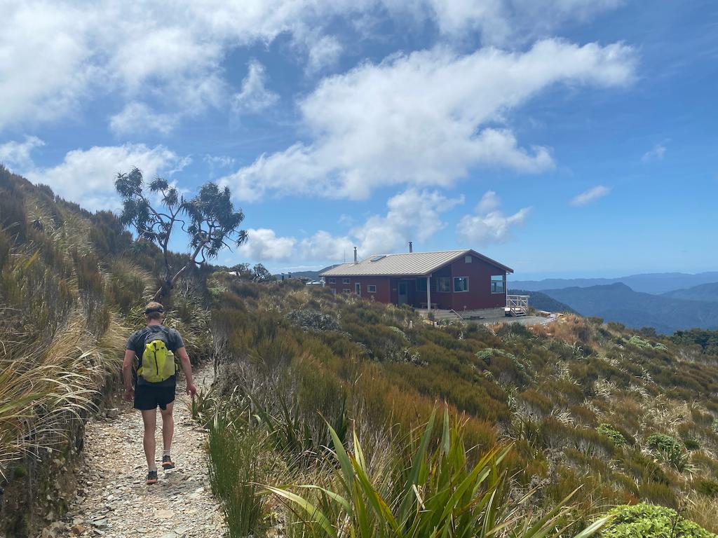 Moonlight Tops Hut here we go!