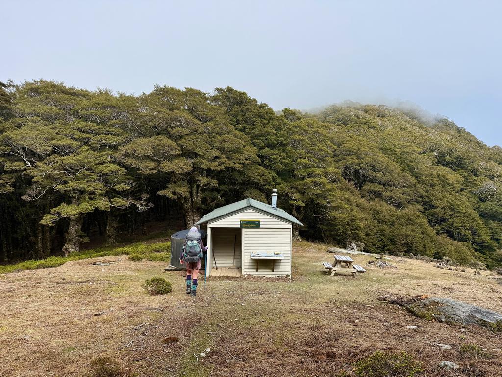 Richmond Saddle Hut! Lunch time.