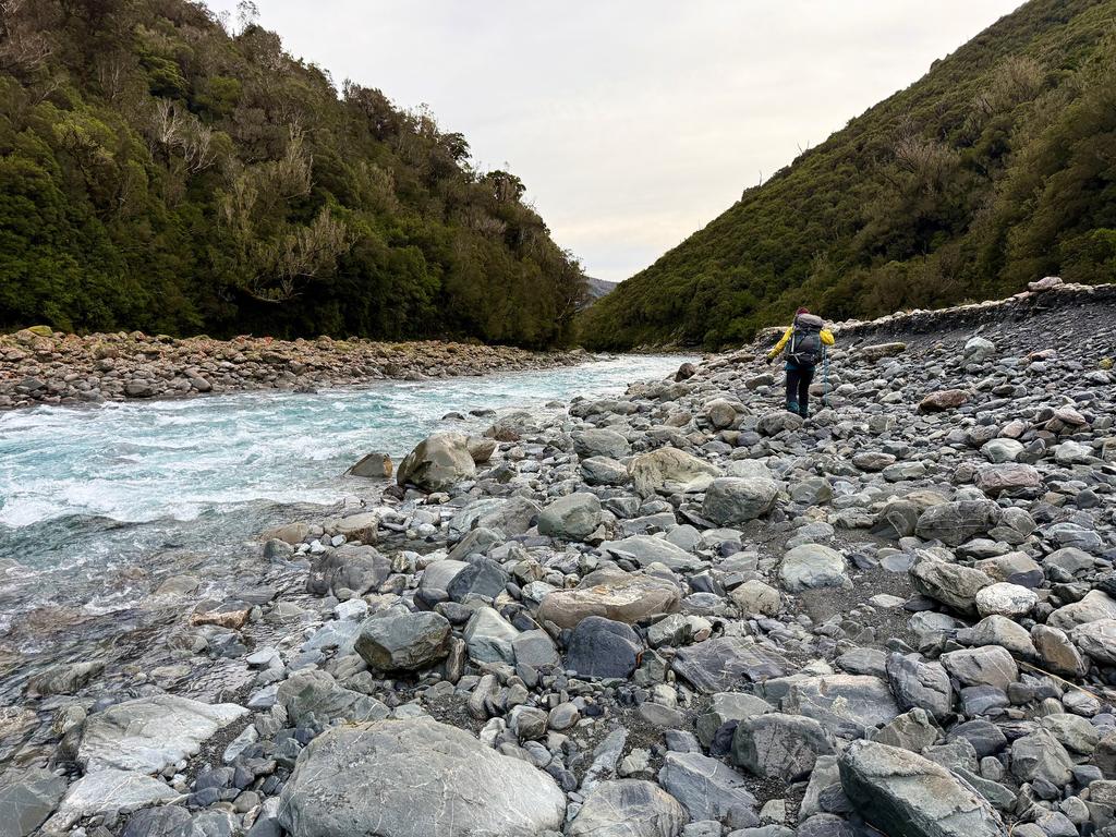 Looking for the best place to cross the Kokatahi.